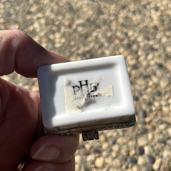 Hinged Box - Picture 3 of 5